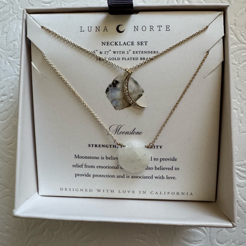 Luna Norte Necklace Set